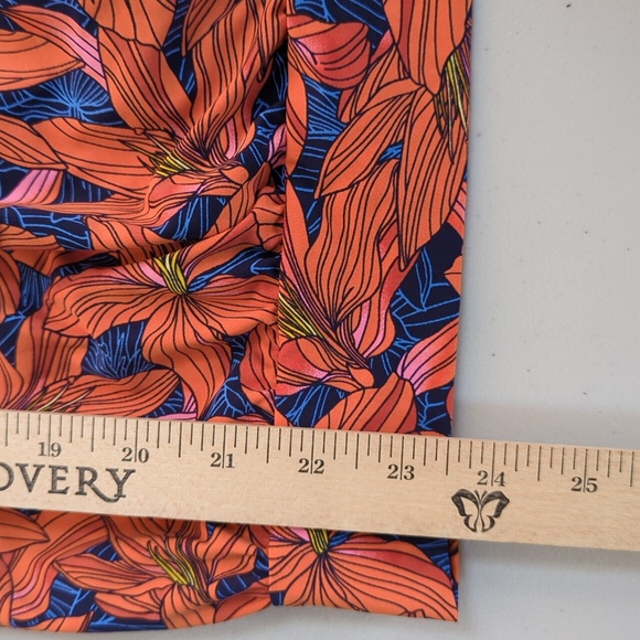 Lands End, orange and blue Lily pattern Blouson tankini top. 14 - Picture 6 of 10